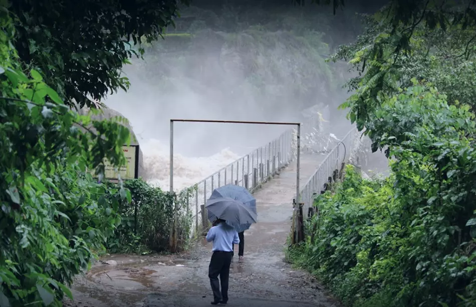 Attukad Waterfalls - Monsoon