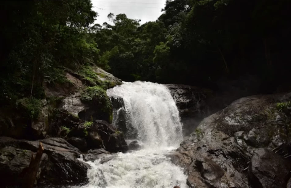 Lakkom Waterfalls