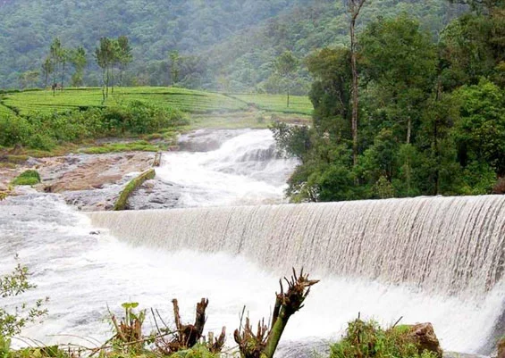 pallivasal waterfalls