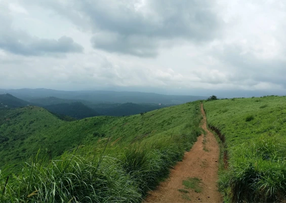 Swargam Medu Munnar